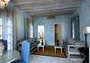 Kouros Hotel & Suites 